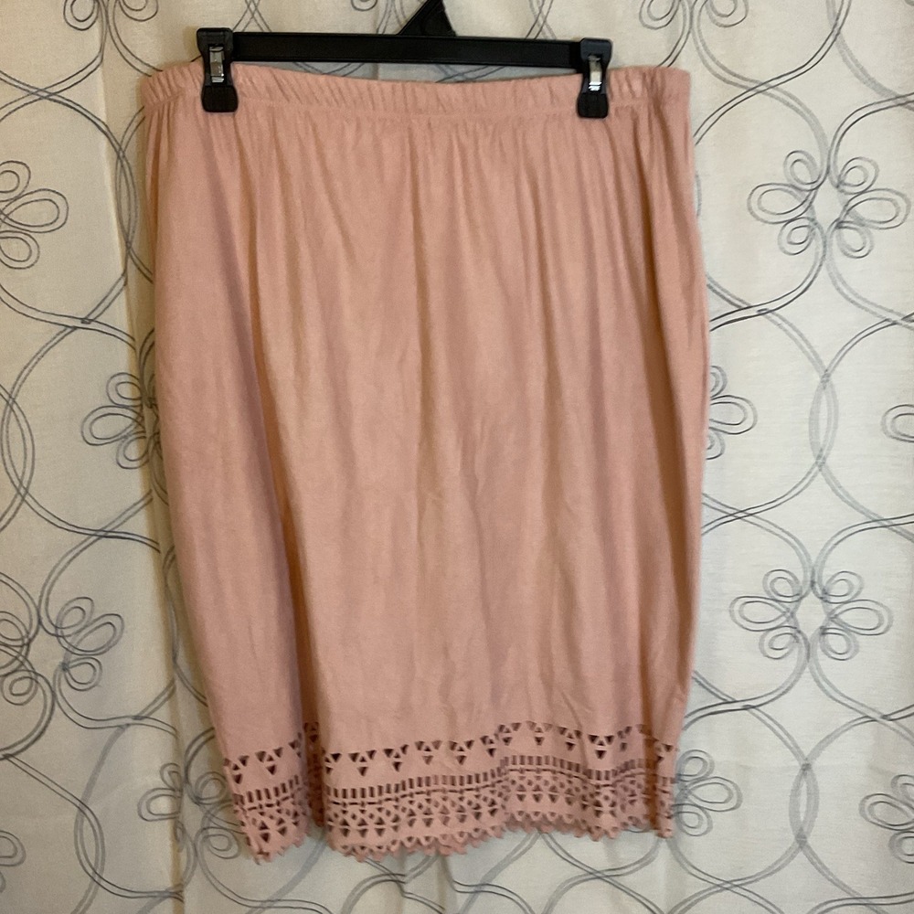 MAURICES Women Microfiber Skirt Cut Out Detail On Hem, Elastic Waistline Size XL